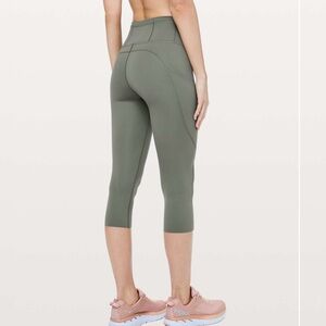 Lululemon Fast & Free Crop II *Nulux 19" Grey Sage Size 12